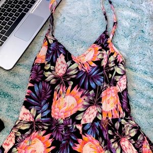 Floral mini dress 💫